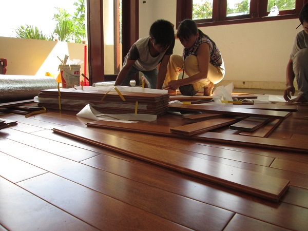 Hướng dẫn lắp đặt thi công sàn gỗ tự nhiên