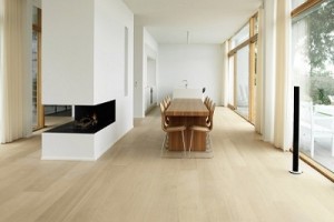 Vì sao nên dùng sàn gỗ công nghiệp cho văn phòng?